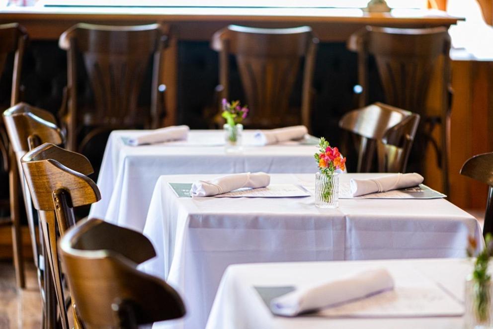 Villa Barn & Bistro