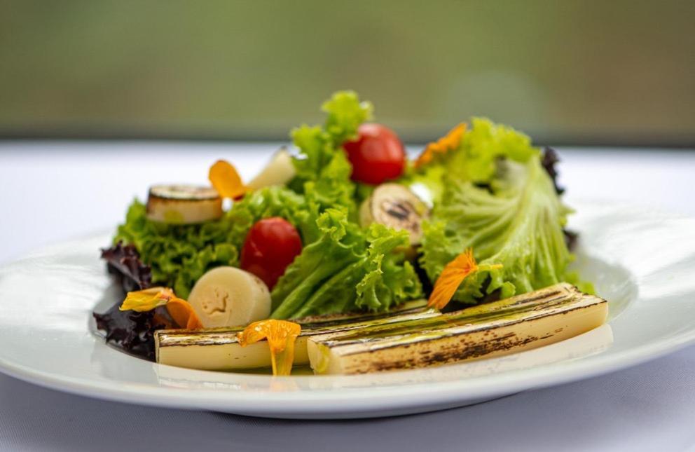 Barn & Bistro Villa